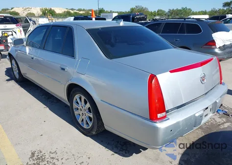 2009 Cadillac Dts 1Sc z USA, uszkodzony, nr VIN 1G6KD57YX9U131533